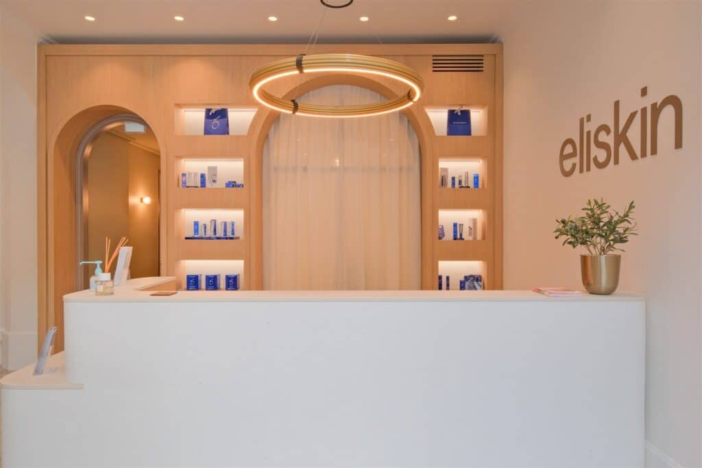 eliskin centre esthétique bordeaux vue de face - venir chez eliskin pour son epilation laser au bon moment